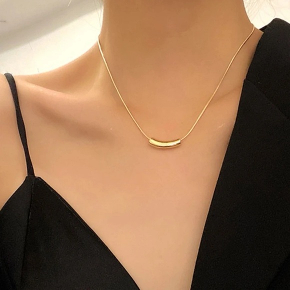 Women Stainless Steel Pendant Necklace - Picture 4 of 6